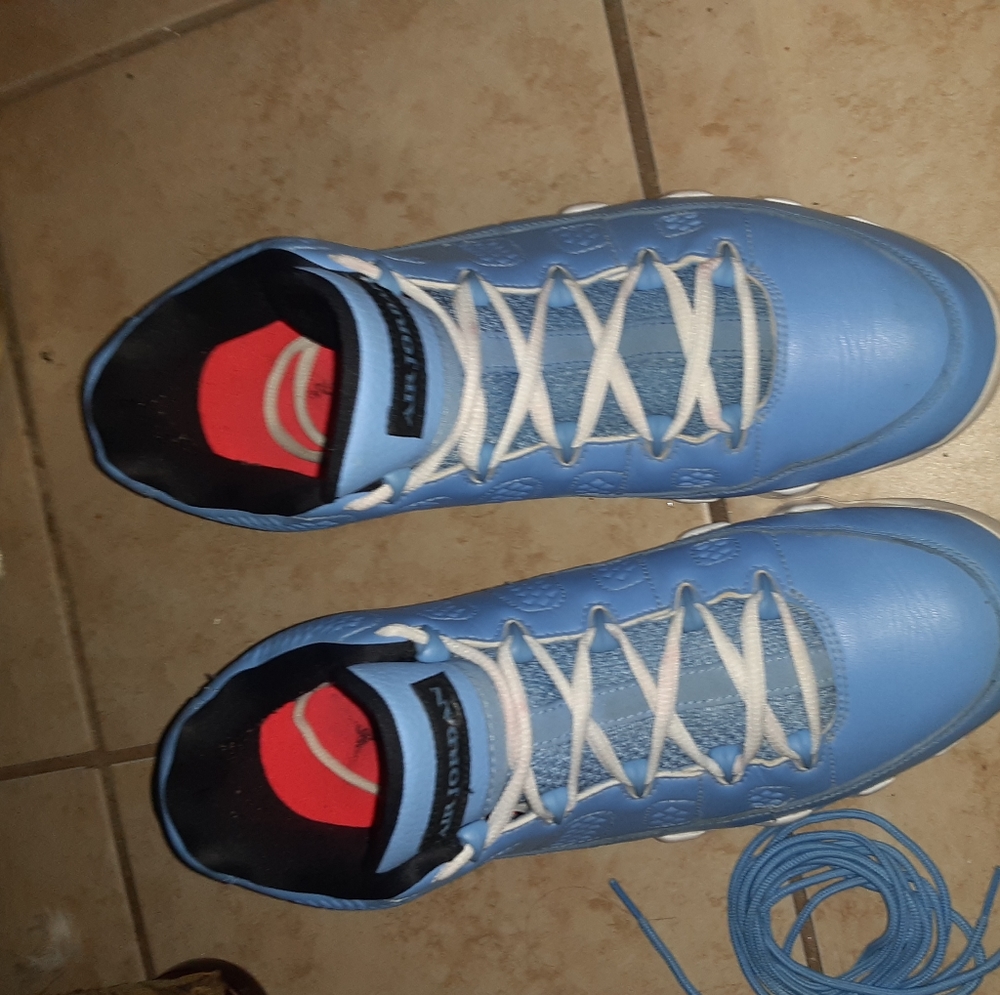 Jordan 9 Retro Low - Picture 3 of 4